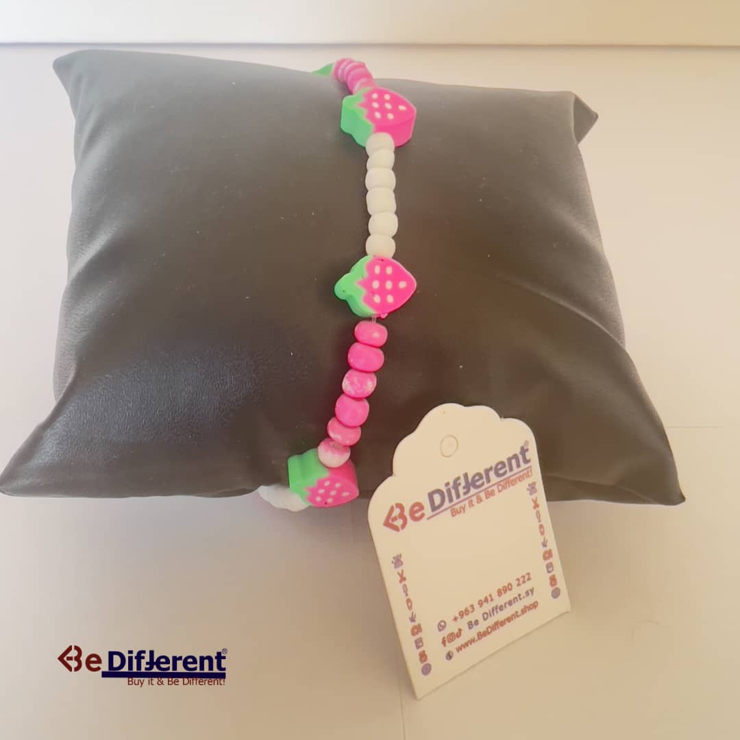 بي ديفرنت - اسوارة فريز  خرز أبيض و فوشيا