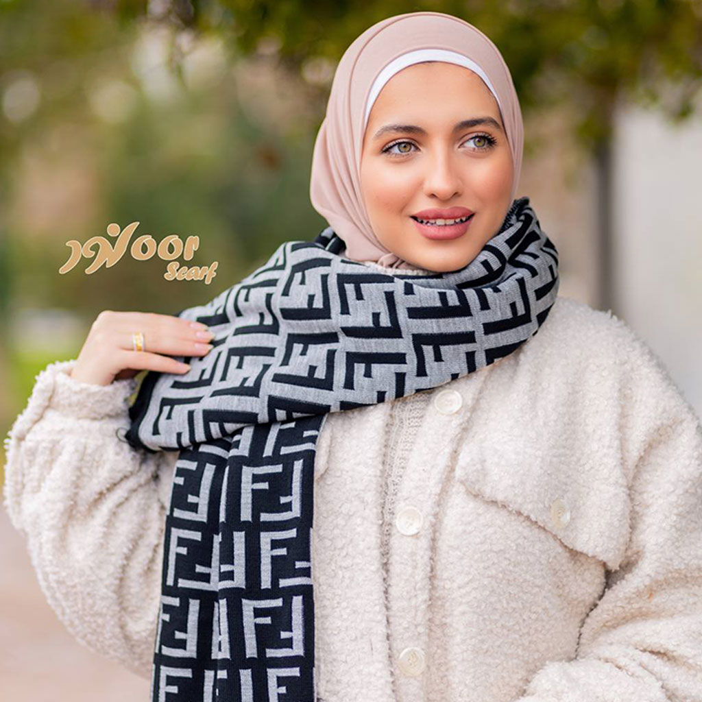 Ladies fendi scarf online