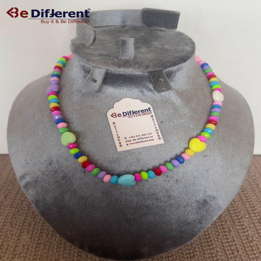 Be Different - Plastic Crystals Necklace with Hearts